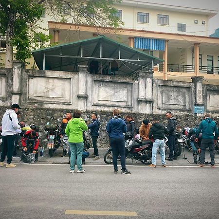 Sun Ha Giang Hotel-Tours-Motorbike Rental エクステリア 写真